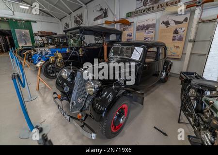 The Shuttleworth Collection , un museo aeronautico e automobilistico funzionante presso l'aeroporto di Old Warden Foto Stock