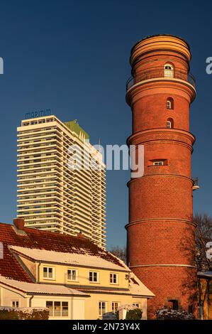 Vecchio e nuovo faro a Lübeck-Travemünde Foto Stock