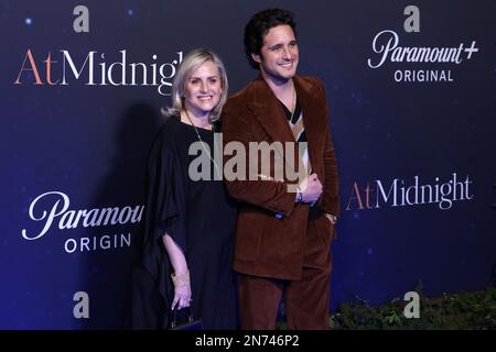 Tappeto blu del film 'a mezzanotte' al Roberto Cantoral Cultural Center, CDMX, Messico Foto Stock