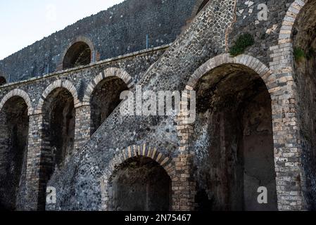 Pompei, Italia, rovine dell'anfiteatro nell'antica città di Pompei, Italia Foto Stock