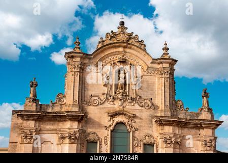 Portale della chiesa di San Francesco d'Assisi a Matera, Italia Meridionale Foto Stock