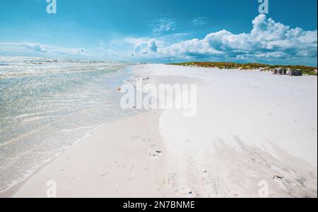 Dueodde, la spiaggia di sabbia bianca sulla costa meridionale di Bornholm, Danimarca Foto Stock