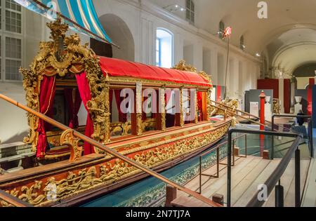 Royal Stables - Mostra "il Bucentauro e le carrozze reali" - Venaria reale, Torino, Piemonte, Italia settentrionale - Europa Foto Stock