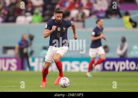 Al Khor, Qatar. 10th Nov 2022. Oliver Giroud di Francia in azione durante la Coppa del mondo FIFA Qatar 2022 quarti di finale partita tra Inghilterra e Francia al Bayt Stadium. Punteggio finale: Inghilterra 1:2 Francia. (Foto di Grzegorz Wajda/SOPA Images/Sipa USA) Credit: Sipa USA/Alamy Live News Foto Stock