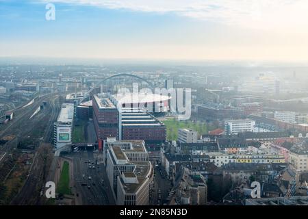 Lanxess Arena veduta aerea - Colonia, Germania Foto Stock