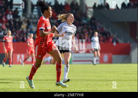 Monaco, Germania. 11th Feb, 2023. Monaco di Baviera, Germania, febbraio 10th 2023: Laura Freigang (10 Eintracht Francoforte) durante il flyeralarm Frauen Bundesliga match tra il Bayern Monaco e l'Eintracht Francoforte al Bayern Campus di Monaco. (Sven Beyrich/SPP) Credit: SPP Sport Press Photo. /Alamy Live News Foto Stock