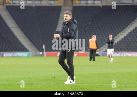 Il manager di Milton Keynes Dons Mark Jackson dopo la partita della Sky Bet League 1 tra MK Dons e Oxford United allo Stadio MK, Milton Keynes, sabato 11th febbraio 2023. (Foto: John Cripps | NOTIZIE MI) Credit: NOTIZIE MI & Sport /Alamy Live News Foto Stock