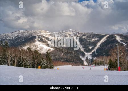 Stazione sciistica Mountain Air Resort, Yuzhno-Sakhalinsk, Russia. Foto Stock