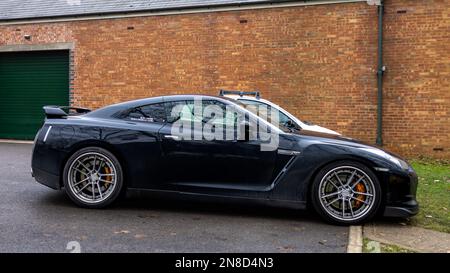 2009 Nissan GT-R Black Edition, in mostra all'Assemblea Giapponese tenutasi al Bicester Heritage Centre il 29th gennaio 2023. Foto Stock