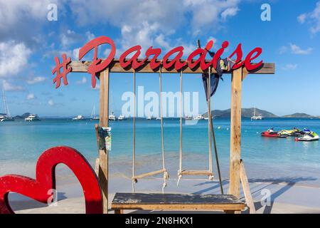 Paradise Club swing sulla spiaggia, cane Garden Bay, Tortola, le Isole Vergini Britanniche (BVI), piccole Antille, Caraibi Foto Stock