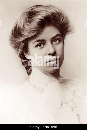 Eleanor Roosevelt (1884-1962), la First Lady più longeva in tutto il suo marito, il presidente Franklin D. Roosevelt ha quattro termini in carica, in un ritratto scolastico del 1898 quando aveva 14 anni. (USA) Foto Stock