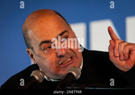 Roma, Italia. 10th Feb, 2023. Chiusura della campagna elettorale del candidato di centrosinistra Alessio Damanto per la presidenza della regione Lazio. (Foto di Andrea Ronchini/Pacific Press) Credit: Pacific Press Media Production Corp./Alamy Live News Foto Stock