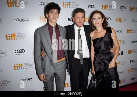 Margaret Mazzantini, regista Sergio Castellitto e Penelope Cruz  venuto al  mondo  Premiere detenute presso lo Spazio Cinema Featurin Foto stock -  Alamy