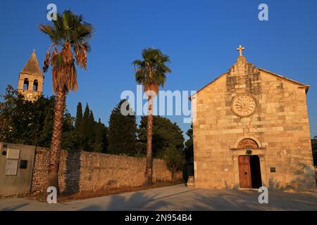 Chiesa di San Girolamo nella città di Vis sull'isola di Vis, Croazia Foto Stock