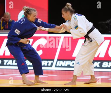 Jessica Klimkait del Canada e Daria Bilodid dell'Ucraina durante il Grand Slam di Judo Paris 2023 il 4 febbraio 2023 all'Accor Arena di Parigi, Francia - Foto Laurent Lairys / DPI Foto Stock