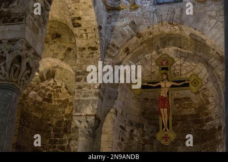 L'interno della chiesa arabo-normanna di San Cataldo Foto Stock