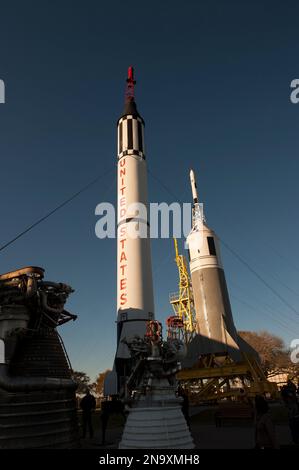 Mercury-Redstone e Little Joe II si trovano al parco razzo del Johnson Space Center a Houston, Texas; Webster, Texas, Stati Uniti d'America Foto Stock