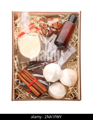 Elegante set regalo in scatola di legno isolato su bianco, vista dall'alto Foto Stock