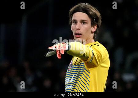 Marco Carnesecchi giocatore di Cremonese, durante la partita della Serie Italiana A campionato tra Napoli vs Cremonese risultato finale, Napoli 3, Cremonese 0, partita disputata allo stadio Diego Armando Maradona. Napoli, Italia, 12 Feb, 2023. (Foto di Vincenzo Izzo/Sipa USA) Foto Stock