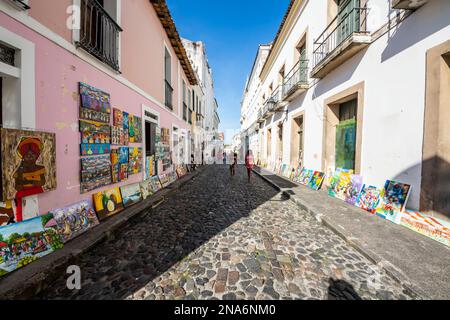 Dipinti in vendita su Rua das Portas do Carmo; Salvador, Bahia, Brasile Foto Stock