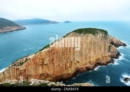 Isola di po pin Chau nel Sai Kung East Country Park di Hong Kong. Foto Stock