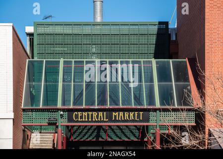 Ingresso principale del mercato centrale nel CBD di Adelaide in un giorno, Australia Meridionale Foto Stock