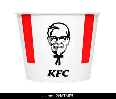 KFC Bucket da un Kentucky Fried Chicken Fast Food Restaurant, Regno Unito Foto Stock