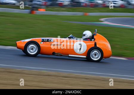 Duncan Rabagliati, Alexis HF1, venti minuti di corse per la FJHRA/HSCC Historic Formula Junior Championship - motore anteriore e motore posteriore Classe C. Foto Stock