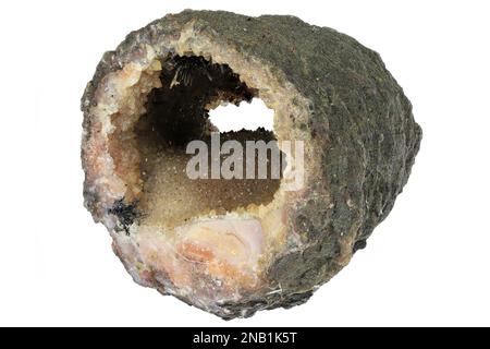 Quartz geode dal Marocco isolato su sfondo bianco Foto Stock