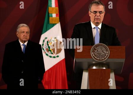 Non esclusiva: 13 febbraio 2023, Città del Messico, Messico: Segretario agli Affari Esteri Marcelo Ebrard durante la conferenza stampa con il Presidente messicano e. Foto Stock