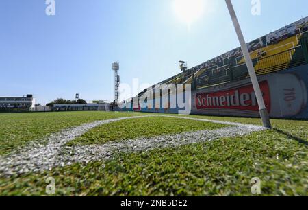 Argentina, Florencio Varela - 11 febbraio 2023: Una panoramica generale dello stadio durante il Torneo Binance 2023 della Liga argentina Profesional match betwe Foto Stock