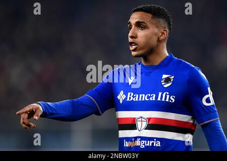 Genova, Italia. 13 febbraio 2023. Abdelhamid Sabiri di UC Sampdoria gesta durante la Serie Una partita di calcio tra UC Sampdoria e FC Internazionale. Credit: Nicolò campo/Alamy Live News Foto Stock