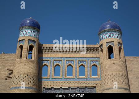 Porta Est, Ichon Qala, Patrimonio Mondiale dell'UNESCO, Khiva, Uzbekistan Foto Stock