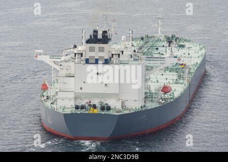 Una nave cisterna che trasporta liquidi tra i porti Foto Stock