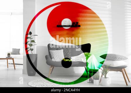 Elegante soggiorno interno e simbolo Yin Yang. Filosofia Feng Shui Foto Stock