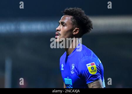 Michael Morrison (23 Cambridge United) durante la partita della Sky Bet League 1 tra Cambridge United e Cheltenham Town al R Costings Abbey Stadium, Cambridge, martedì 14th febbraio 2023. (Foto: Kevin Hodgson | NOTIZIE MI) Credit: NOTIZIE MI & Sport /Alamy Live News Foto Stock