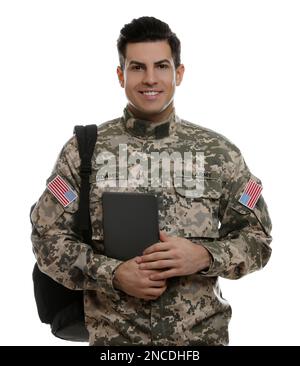 Cadet con zaino e tablet isolato su bianco. Educazione militare Foto Stock