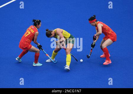 Sydney, NSW, Australia. 13th Feb, 2023. 13 febbraio 2023, Sydney Australia, Dan wen (L) Somerville karri(C) e Zhou Yu (L) in azione durante la FOH femminile (Federazione Internazionale di Hockey) Pro League2022/23 partita di hockey tra Australia e Cina all'Olympic Park Hockey Centre di Sydney, (Credit Image: © Danish Ravi/ZUMA Press Wire) SOLO PER USO EDITORIALE! Non per USO commerciale! Foto Stock