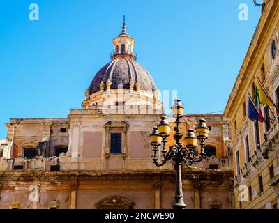 La cupola della chiesa di Santa Caterina inm Palermo - Sicilia, Italia Foto Stock