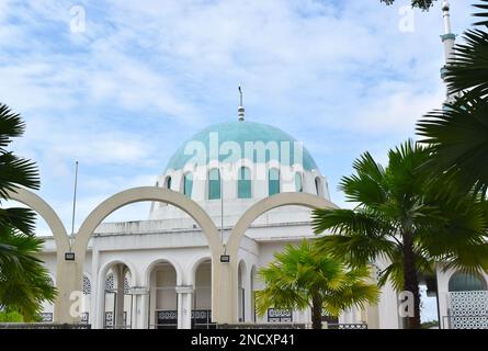 Moschea galleggiante in Kuching Malesia. Foto Stock