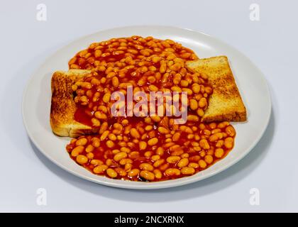 Fagioli su pane tostato con salsa Worcestershire Foto Stock