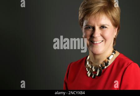 Ritratto di Nicola Sturgeon, ex primo Ministro della Scozia Foto Stock