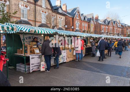 Sabato Artisan alimentare e mercato artigianale a Greenfield Crescent, Edgbston, Birmingham, Regno Unito Foto Stock