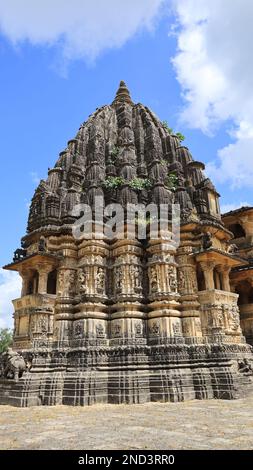 Il bellissimo antico tempio di Navlakha, Ghumli, Gujrat, India. Foto Stock