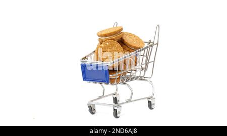 biscotti sandwich, biscotti al forno farciti con crema di latte in confezioni di plastica Foto Stock