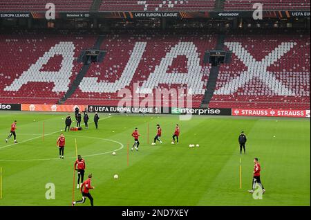 Amsterdam, Paesi Bassi. 15th Feb, 2023. Calcio, Europa League, allenamento 1. FC Union Berlin prima della partita contro Ajax Amsterdam alla Johan Cruyff Arena. Guarda lo stadio durante l'allenamento. Credit: Matthias Koch/dpa/Alamy Live News Foto Stock