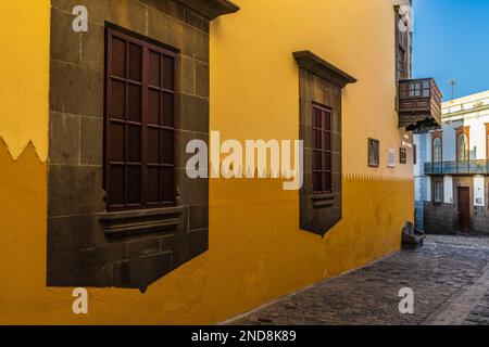 Las Palmas, Spagna, 26 dicembre 2022. Strada nella città di Las Palmas a Gran Canaria, Spagna. Foto Stock