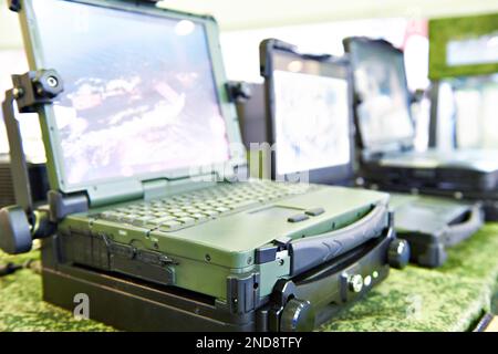 Laptop protetti per militari e per scopi industriali Foto Stock