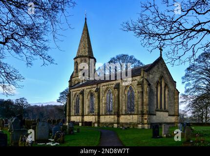 La Chiesa Parrocchiale di San Pietro a Coniston Cold. Foto Stock