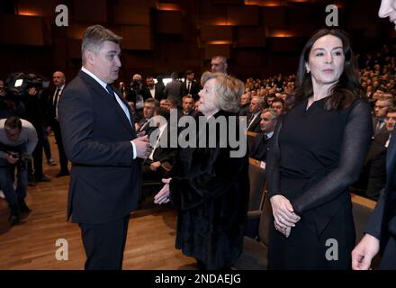 La commemorazione di Miroslav Ciro Blazevic, allenatore di calcio ed ex allenatore capo della nazionale croata nella sala concerti di Vatroslav Lisinski a Zagabria, Croazia, il 15 febbraio 2023. Foto: Robert Anic/PIXSELL Foto Stock